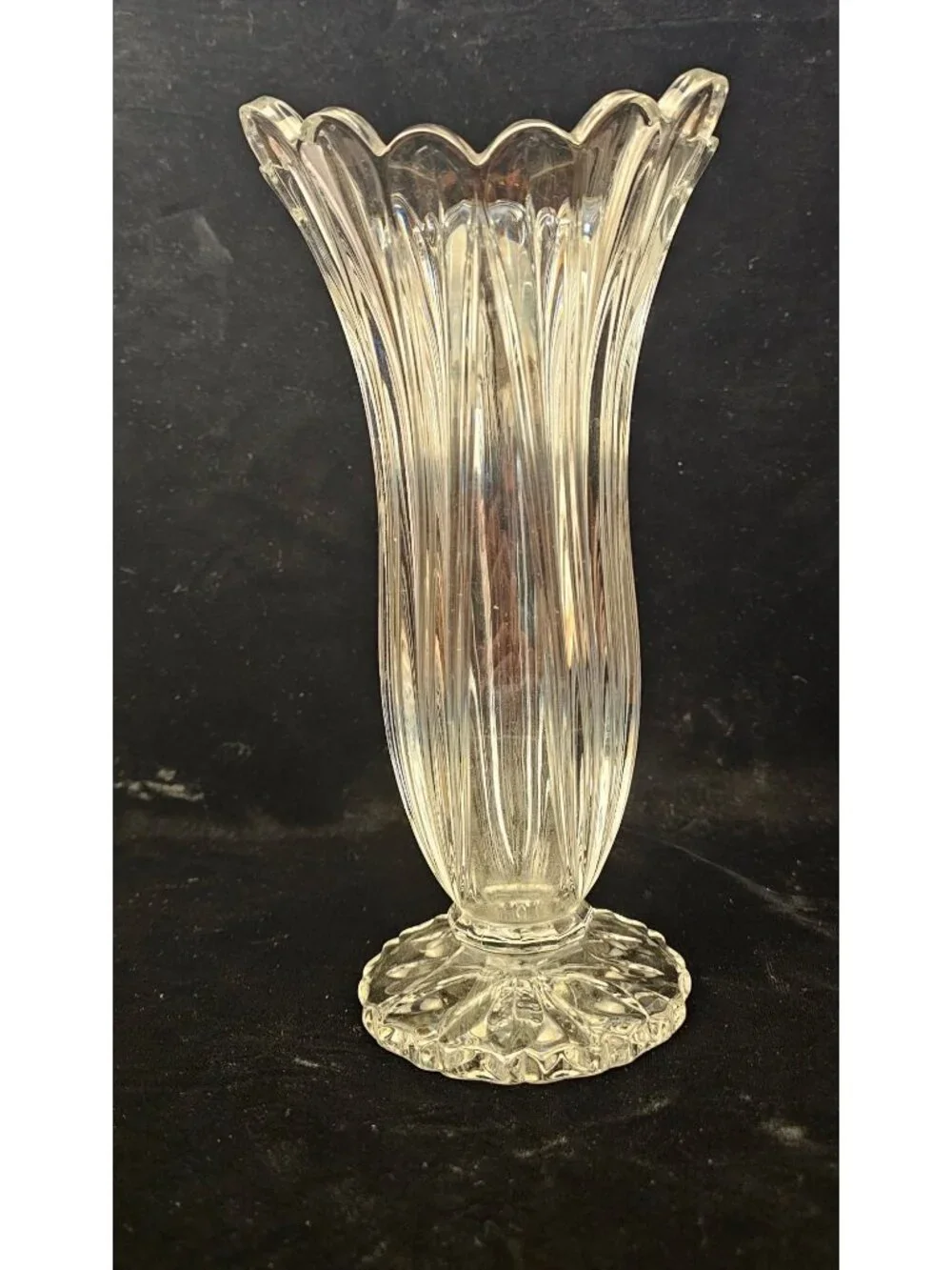 Oneida Crystal 9 Inch Bud Vase